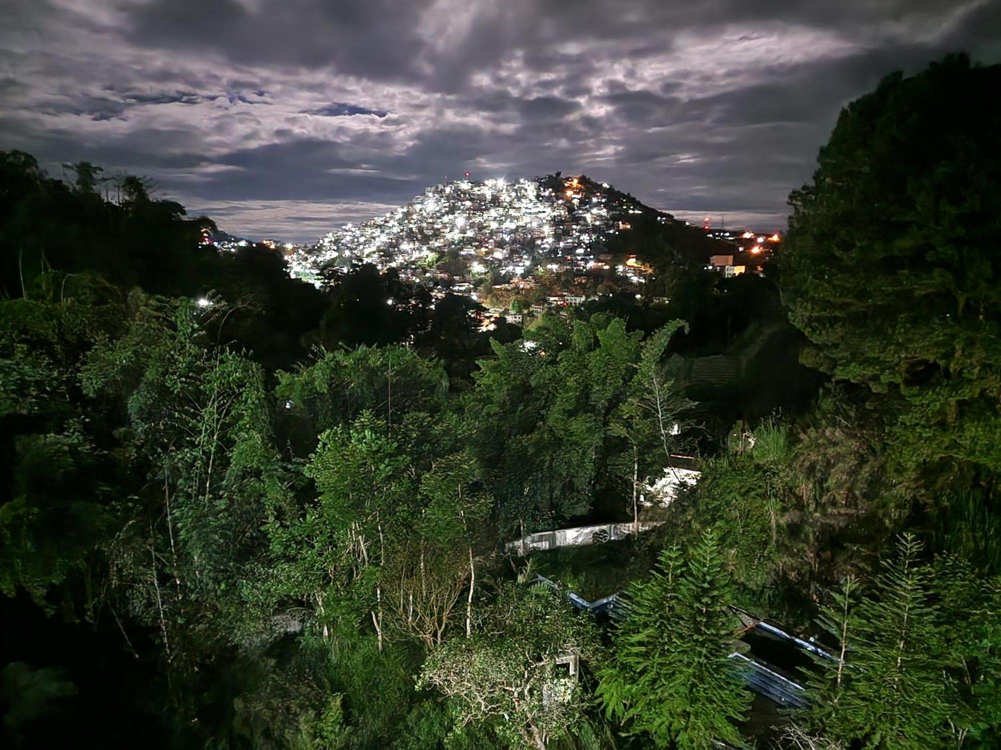 The Courtyards Goshen Appartement Baguio City Buitenkant foto